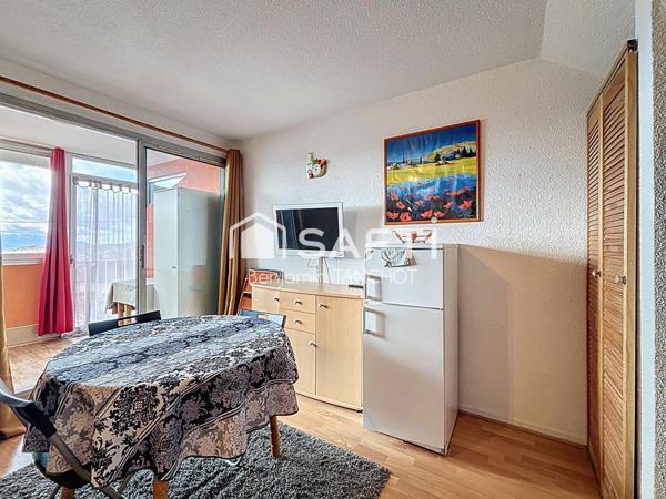 un studio cabine fonctionnel et agréable.