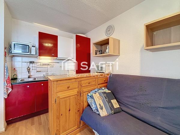 un studio cabine fonctionnel et agréable.