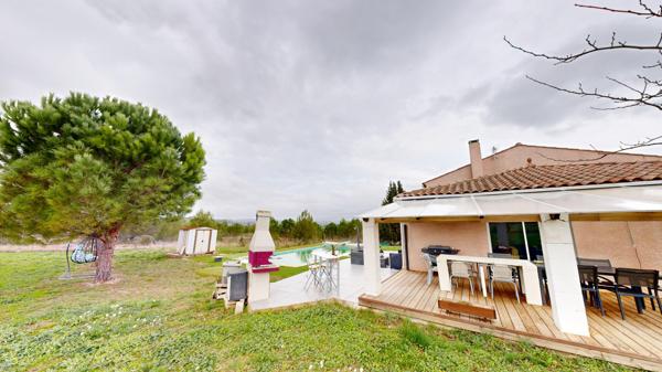 Maison avec grand jardin et piscine à Badens