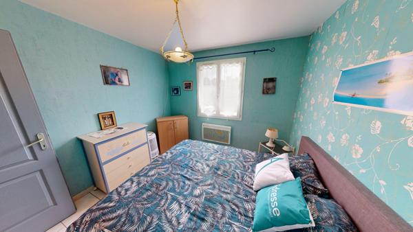 Maison avec grand jardin et piscine à Badens