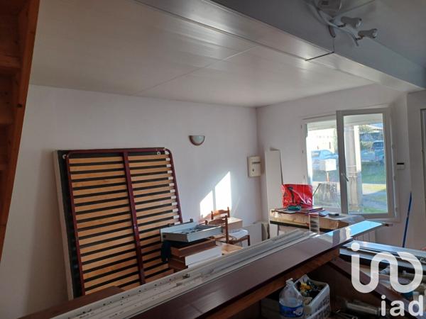 Maison 5 pièces de 90 m² à Les Églisottes-et-Chalaures (33230)