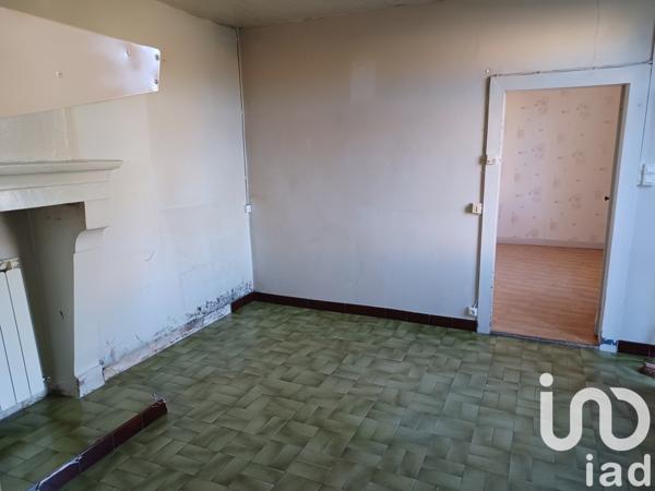 Maison 5 pièces de 90 m² à Les Églisottes-et-Chalaures (33230)