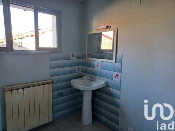 Maison 5 pièces de 90 m² à Les Églisottes-et-Chalaures (33230)