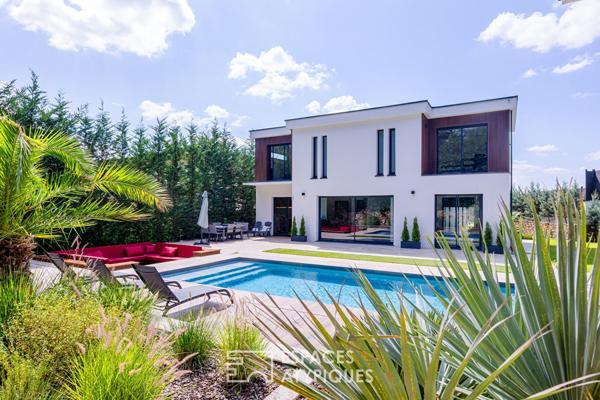 Villa d’architecte contemporaine de 2019, avec piscine et prestations d’exception à Montlignon