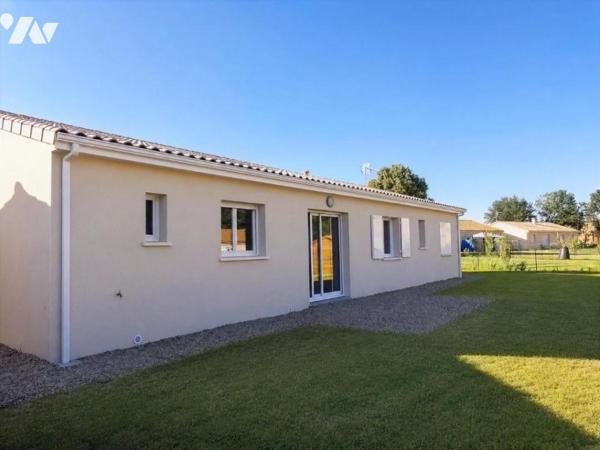 BOURG DE FONTAINE LE COMTE - 106 M² HABITABLES - 650 M² DE TERRAIN