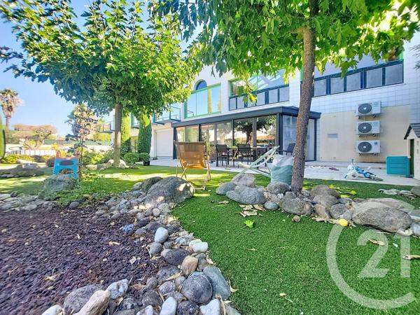 Maison à vendre  10 pièces - 611 m 2   LE BOULOU  - 66