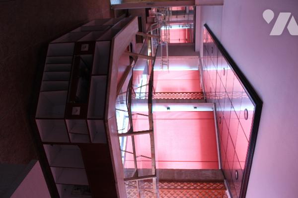 Un immeuble à usage mixte professionnel/habitation