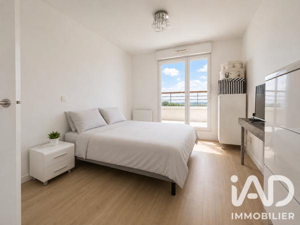 Appartement à vendre 3 pièces 69,25 m² Suresnes