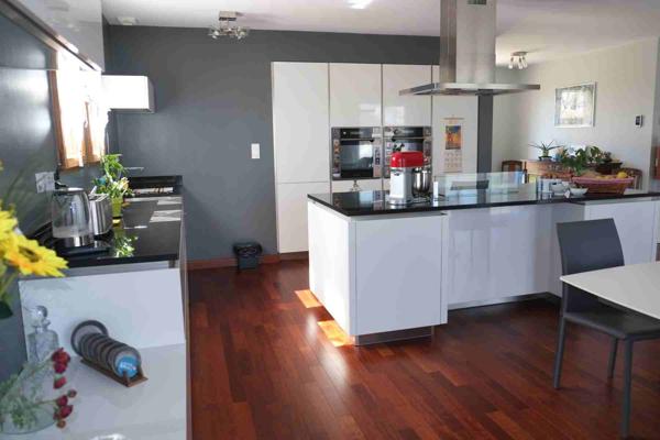 Maison 4 pièce(s) 3 chambre(s) 134 m²
