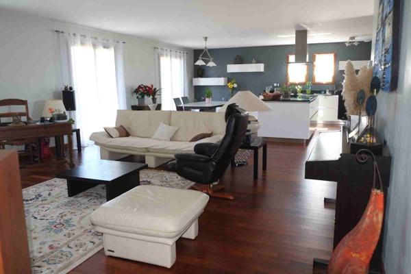 Maison 4 pièce(s) 3 chambre(s) 134 m²