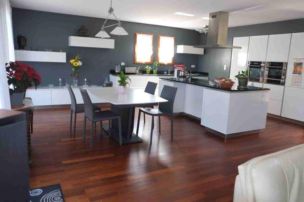 Maison 4 pièce(s) 3 chambre(s) 134 m²