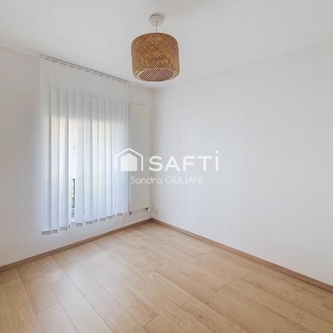 APPARTEMENT 3 CHAMBRES EN REZ-DE-CHAUSSÉE AVEC TERRASSE, 3 PARKING AUX PORTES DES FRONTIÈRES !