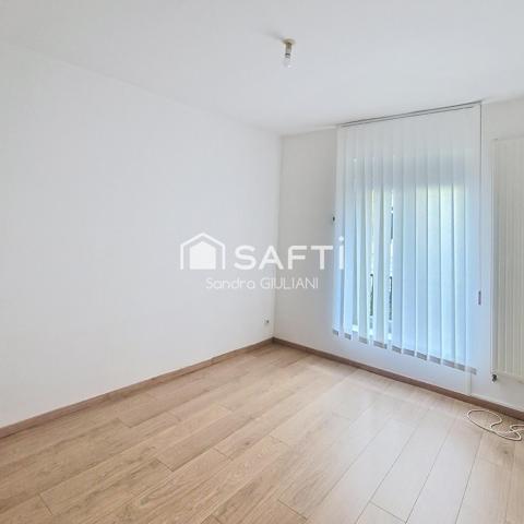 APPARTEMENT 3 CHAMBRES EN REZ-DE-CHAUSSÉE AVEC TERRASSE, 3 PARKING AUX PORTES DES FRONTIÈRES !