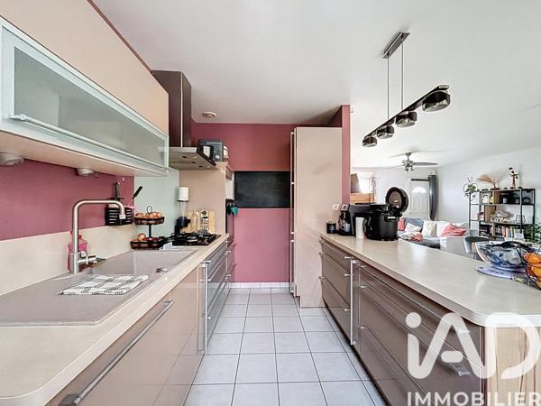Maison à vendre 6 pièces 120 m² Neuville-de-Poitou