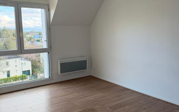 Appartement à louer    2 pièces •  Saint-Cyr-sur-Loire