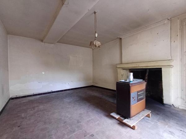 Maison de Bourg à rénover - VERNOIL LE FOURRIER (49390)