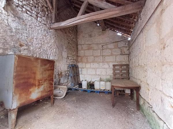 Maison de Bourg à rénover - VERNOIL LE FOURRIER (49390)