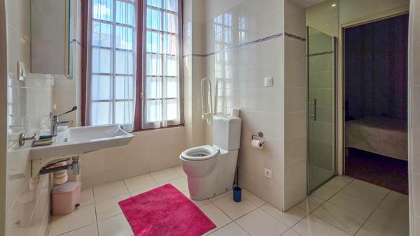 Ensemble immobilier !