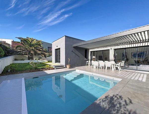 Maison contemporaine de 166m² sur la Colline d'Angoute