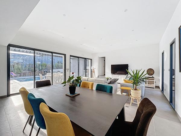 Maison contemporaine de 166m² sur la Colline d'Angoute