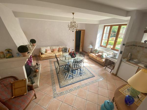 Le Moulin de la Roche propriété de Charme sur 1,5 hectares au coeur de la Haute-Marne