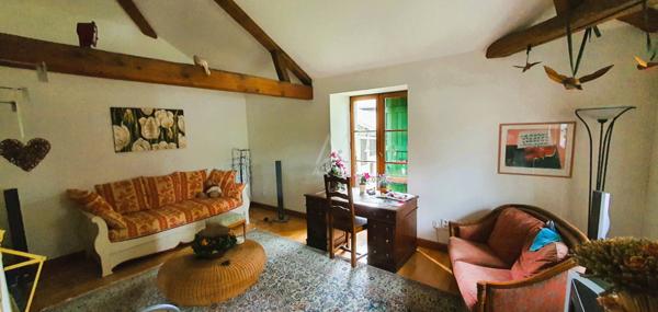 Le Moulin de la Roche propriété de Charme sur 1,5 hectares au coeur de la Haute-Marne