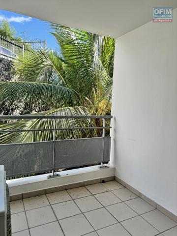 A louer ce bel appartement de type F2 sur la résidence INAIS à Sainte Clotilde.
