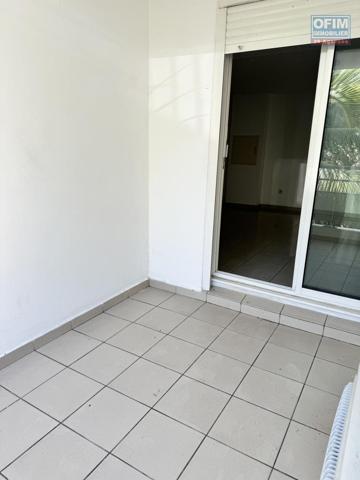 A louer ce bel appartement de type F2 sur la résidence INAIS à Sainte Clotilde.