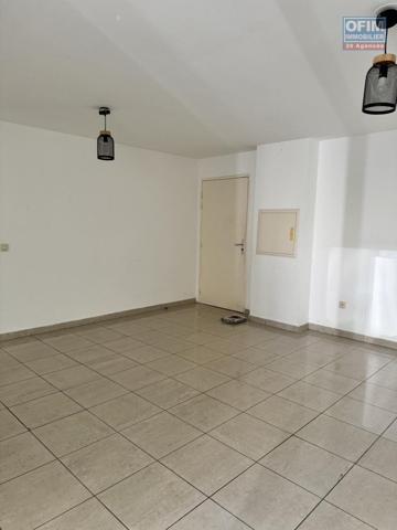A louer ce bel appartement de type F2 sur la résidence INAIS à Sainte Clotilde.