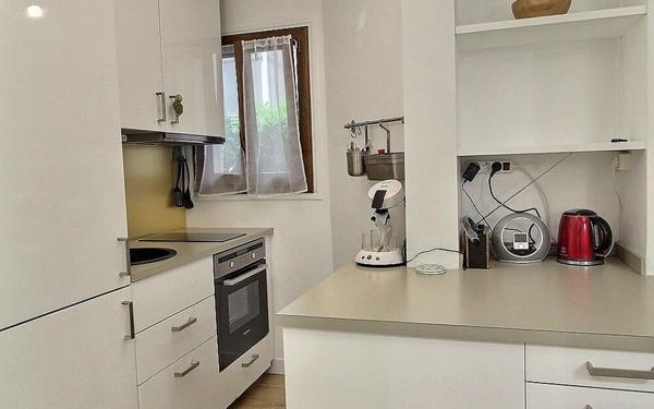 Appartement à vendre    2 pièces • 40 m2 Vincennes