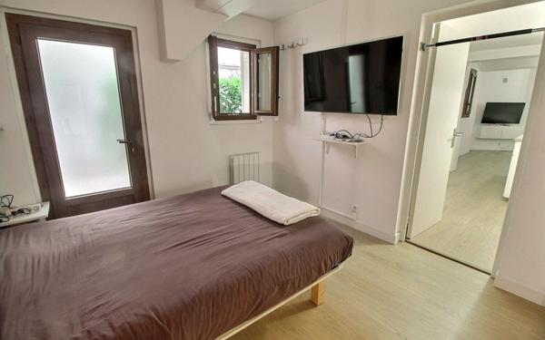 Appartement à vendre    2 pièces • 40 m2 Vincennes