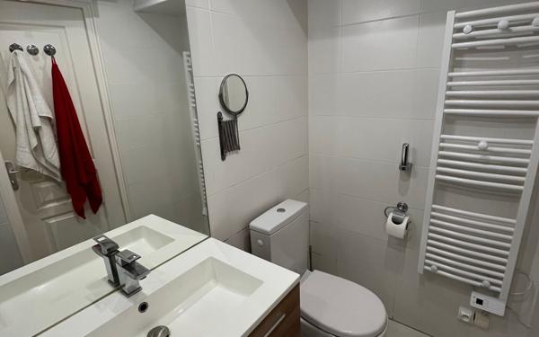 Appartement à vendre    2 pièces • 40 m2 Vincennes