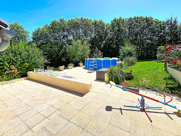 A VENDRE VARILHES ENSEMBLE 2 MAISONS AVEC TERRAIN ET DÉPENDANCES