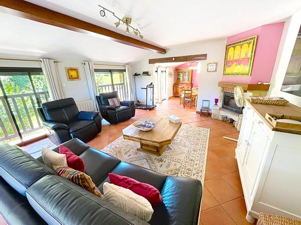A VENDRE VARILHES ENSEMBLE 2 MAISONS AVEC TERRAIN ET DÉPENDANCES