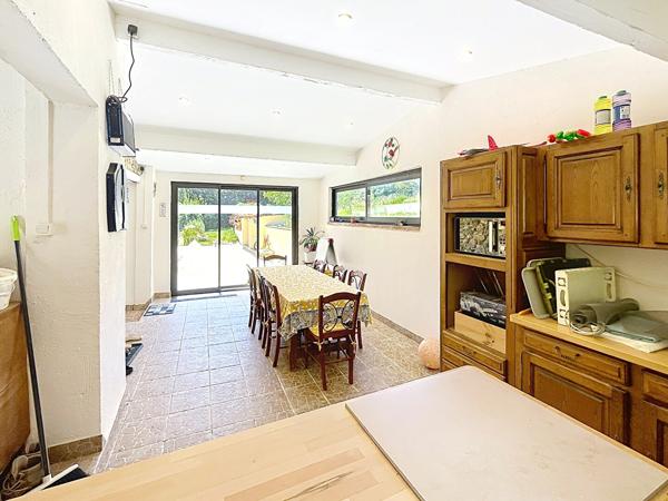 A VENDRE VARILHES ENSEMBLE 2 MAISONS AVEC TERRAIN ET DÉPENDANCES