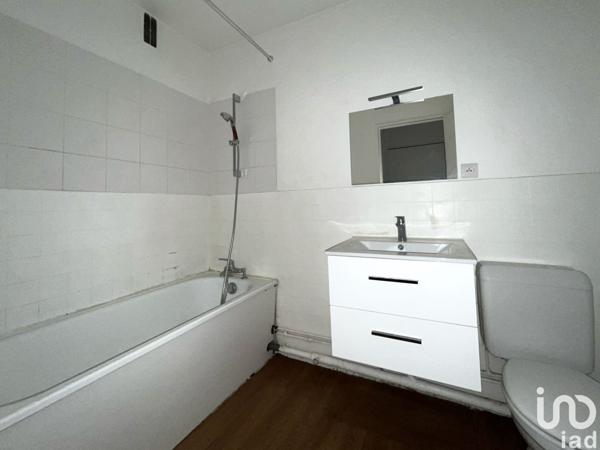 Appartement 1 pièce de 27 m² à Noisy-le-Grand (93160)