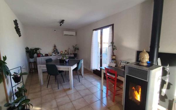 Maison à vendre    4 pièces •  Vias