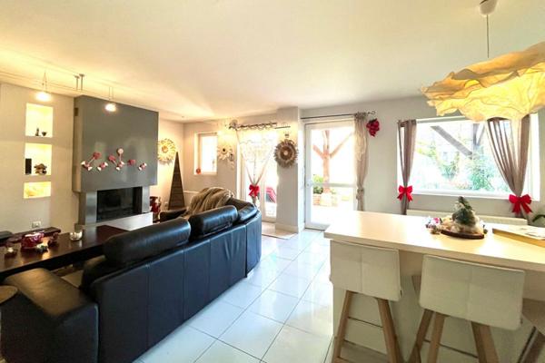 Belle propriété de 260m²  - Avec deux habitations - AXE Compiègne-Soissons :