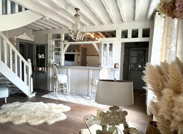 Belle propriété de 260m²  - Avec deux habitations - AXE Compiègne-Soissons :