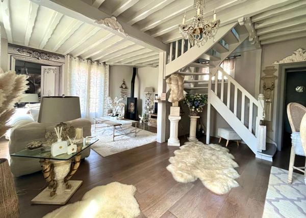 Belle propriété de 260m²  - Avec deux habitations - AXE Compiègne-Soissons :