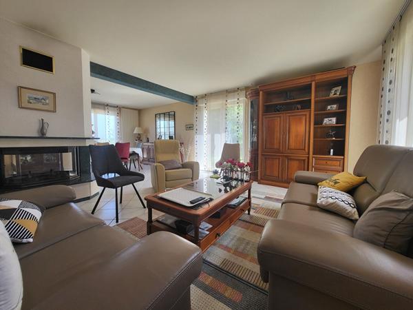 À VENDRE ! Propriété de charme Vernantes !