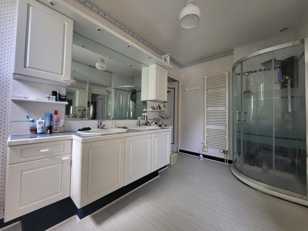 À VENDRE ! Propriété de charme Vernantes !