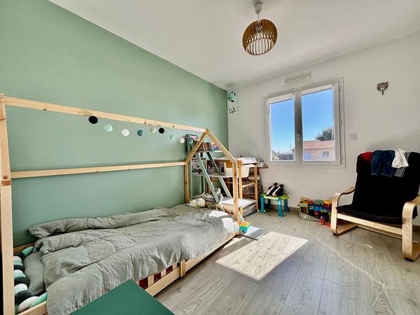 Chemillé - Maison de 2018 avec jardin et garage - au calme - proche commodités.