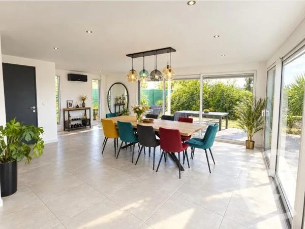 Maison à vendre  5 pièces - 150 m 2   ST MAXIMIN LA STE BAUME  - 83