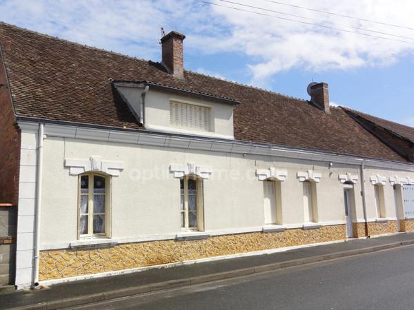 SOUESMES, Immeuble de rapport avec trois appartements dont deux déjà loués