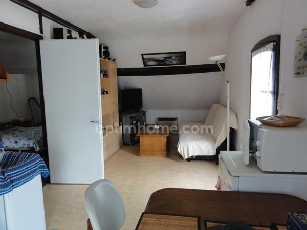 SOUESMES, Immeuble de rapport avec trois appartements dont deux déjà loués