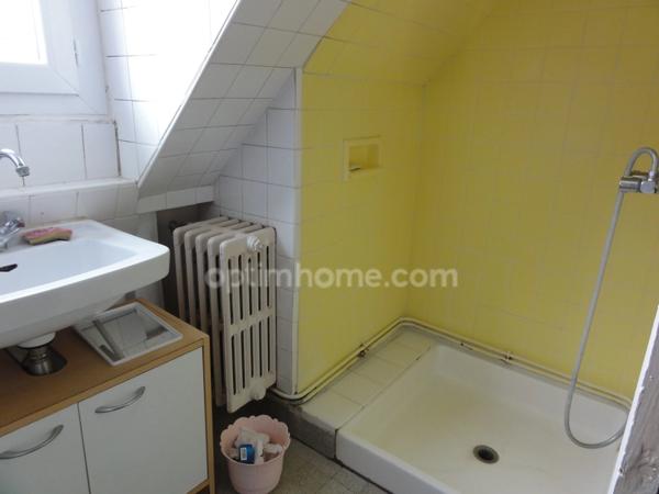 SOUESMES, Immeuble de rapport avec trois appartements dont deux déjà loués