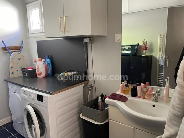 SOUESMES, Immeuble de rapport avec trois appartements dont deux déjà loués