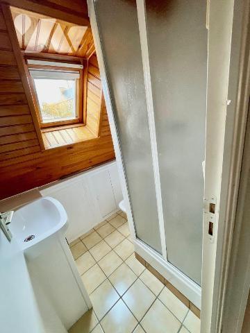 Trégastel Bourg  (22730) 
Bel ensemble immobilier composé de deux maisons en pierre.
La maiso...