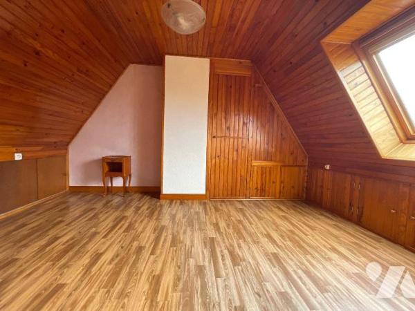 Trégastel Bourg  (22730) 
Bel ensemble immobilier composé de deux maisons en pierre.
La maiso...